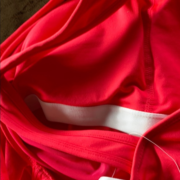 Brand new Fabletics top! - Picture 5 of 5